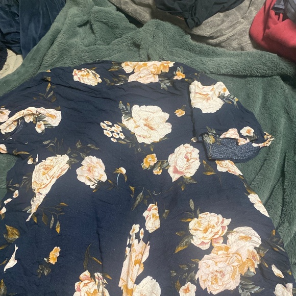 Cover up - Picture 2 of 2